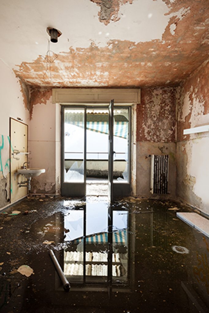 water damage restoration bakersfield